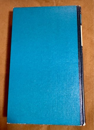 Libro:  "El Haragán" del autor Tomás Salvador.