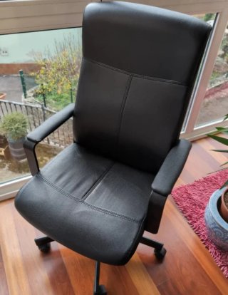 Silla de oficina Ikea negra