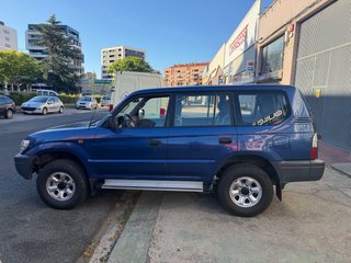 Toyota Land Cruiser 90 2001