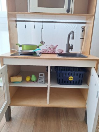 Cocinita de madera IKEA