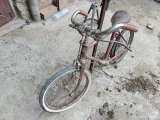 Bicicleta Roja Vintage