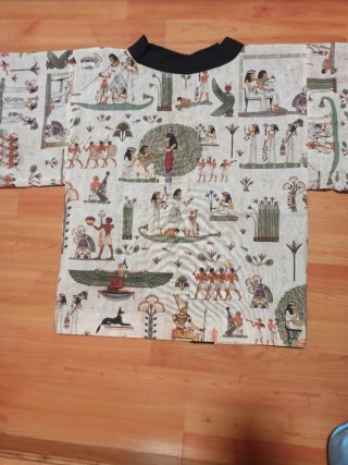 Haori estilo kimono con motivos egipcios