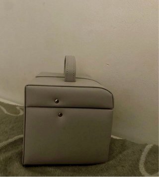 Joyero gris con cajón y asa