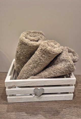 Cassettina in legno con cuore