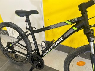 Bicicleta Montagna Rockrider ST500 Nera