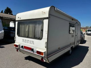 Caravana Adrià 5 plazas