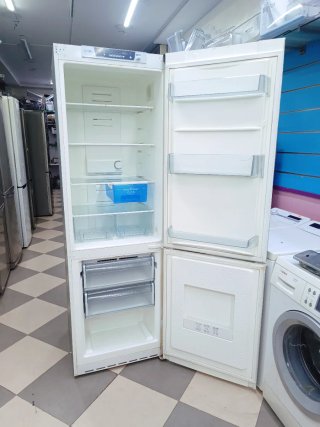 Frigorífico 'BALAY' combi no frost