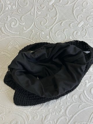 Bolso de verano playero negro hecho a mano, lana