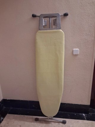 Tabla de planchar plegable