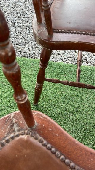 Sillas antiguas madera y cuero