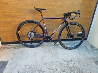 Bicicleta Gravel Acero a Medida Bikepacking