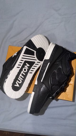 Louis Vuitton Trainer Negro