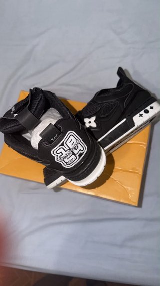 Louis Vuitton Trainer Negro