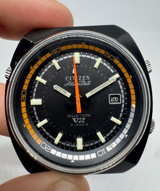 Reloj Citizen Alarm Date Custom V2 Automatico