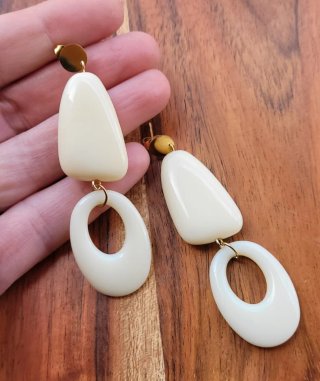 Pendientes Beige y Dorados