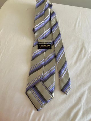 Corbata de seda rayas grises y moradas