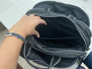 Bolso y cambiador Tous negro