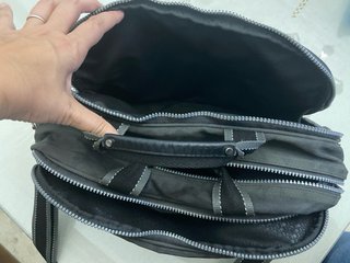Bolso y cambiador Tous negro