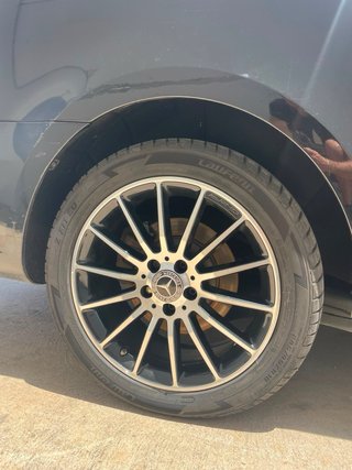 Llantas con neumáticos Mercedes clase V  W447
