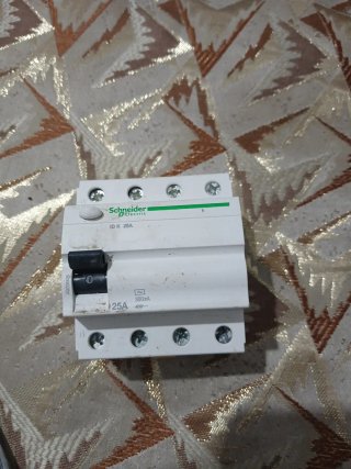 Interruptor Schneider Electric 25A 300mA
