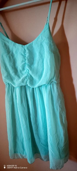 Vestido Turquesa Tirantes. Marca Bershka .Talla L