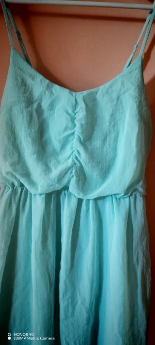 Vestido Turquesa Tirantes. Marca Bershka .Talla L
