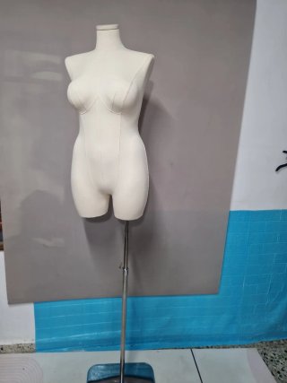 Maniquí de costura profesional