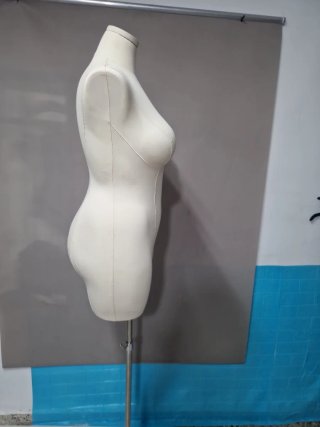 Maniquí de costura profesional
