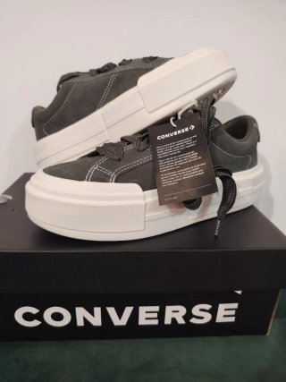 Scarpe Converse nuove 38