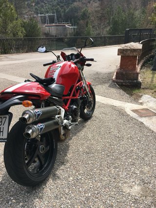 Ducati Monster S2R 1000 Roja