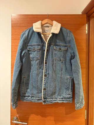 Cazadora Vaquera Pull&Bear con Borrego
