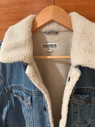 Cazadora Vaquera Pull&Bear con Borrego