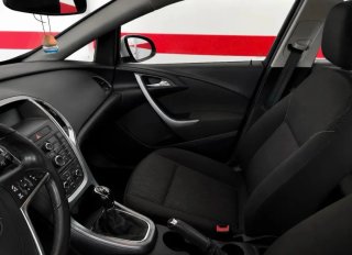 Opel Astra 2015