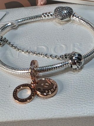 Pulsera Pandora+cierre seguridad +charm