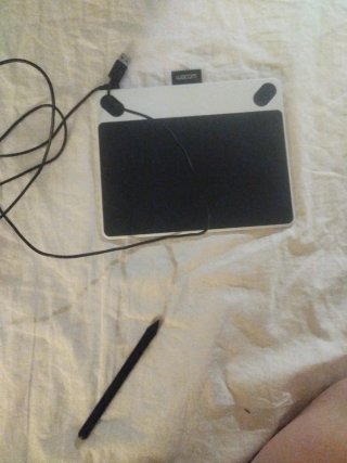 Tableta Gráfica Wacom Intuos + Lápiz