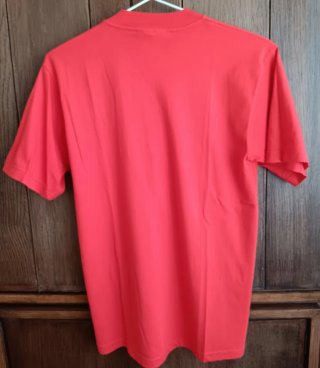 Camiseta roja del pato Donald