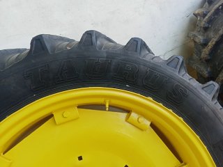 Ruedas John Deere