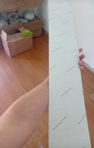 Rivestimento pavimento effetto legno grigio
