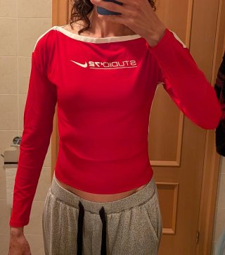 Camiseta Nike Studio '72 Roja