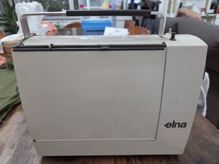 Máquina de coser Elna Lotus ZZ