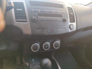 Mitsubishi Outlander 2009