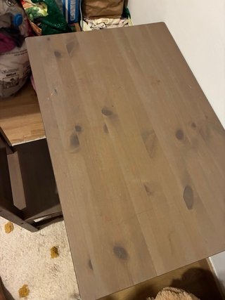 Mesa y silla infantil de madera