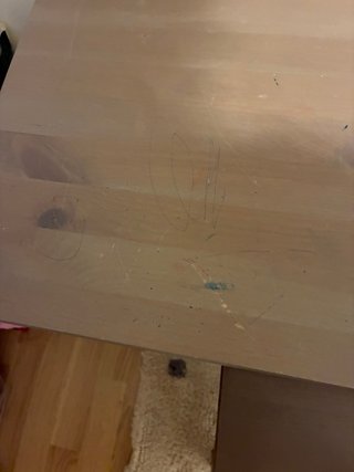 Mesa y silla infantil de madera