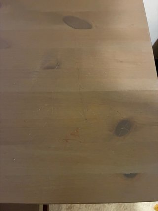 Mesa y silla infantil de madera