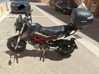 Benelli TNT 125 Negra
