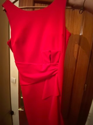 Vestido rojo largo con volantes