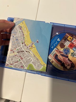 GTA V PS4 + Dragon Ball Z: Kakarot