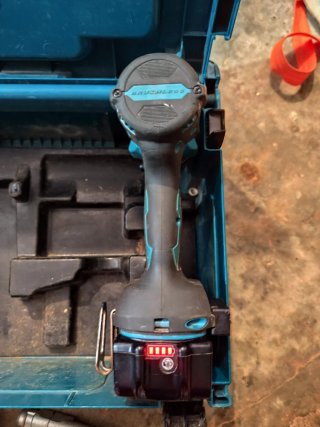Taladro Makita con batería 18V NO NEGOCIABLE