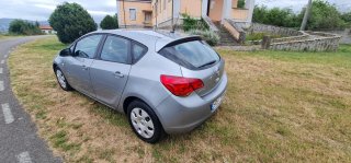 Opel Astra 2012