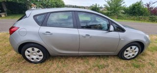 Opel Astra 2012